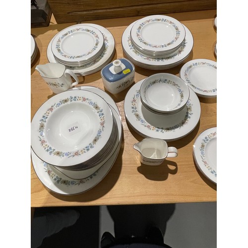 255H - Large set royal doulton 'pastorale' dinner/teaware inc 3 tureens approx 100 pieces