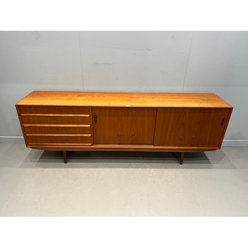 1 - Mid Century teak sideboard
Danish? Swedish?
87 x 18 x 31