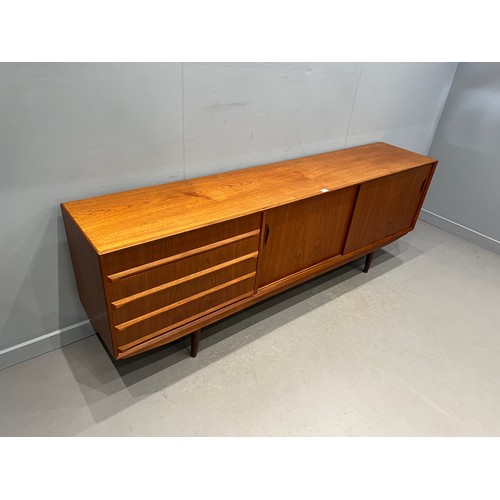 1 - Mid Century teak sideboard
Danish? Swedish?
87 x 18 x 31