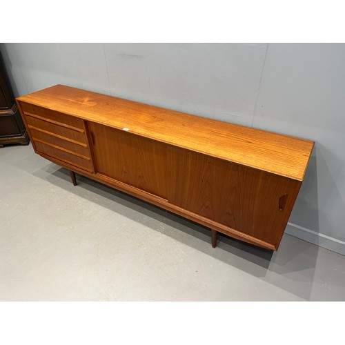 1 - Mid Century teak sideboard
Danish? Swedish?
87 x 18 x 31