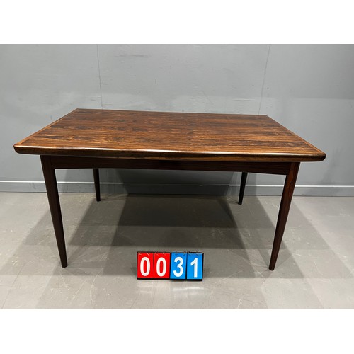 31 - Mid century rosewood extending table johannes Anderson