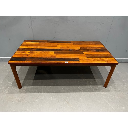 82 - Dyrlund coffee table