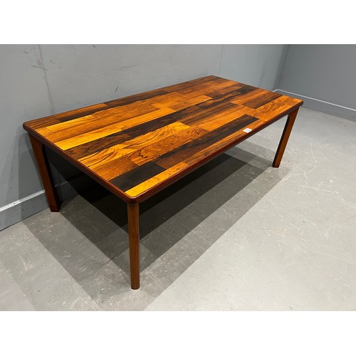 82 - Dyrlund coffee table