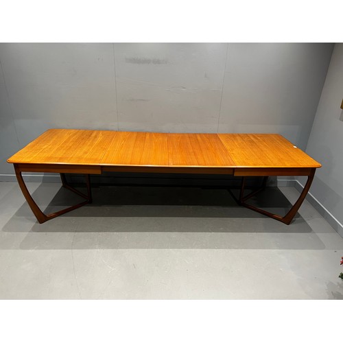 89 - Very rare beith craft mid century dining table 9ft 4 inches extended