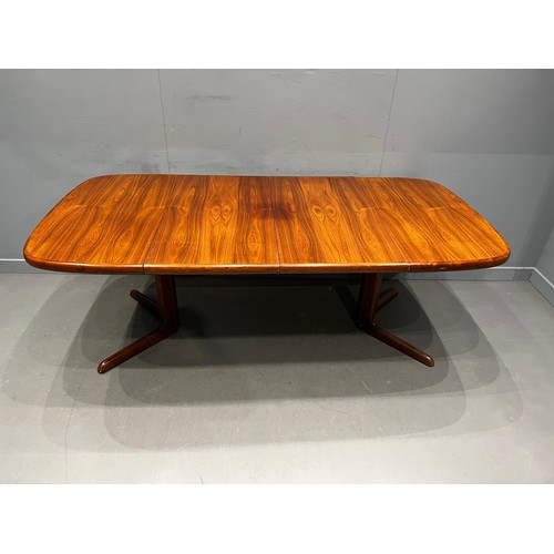 93 - Mid century dining table extending 2 leaves GORDON RUSSELL ?