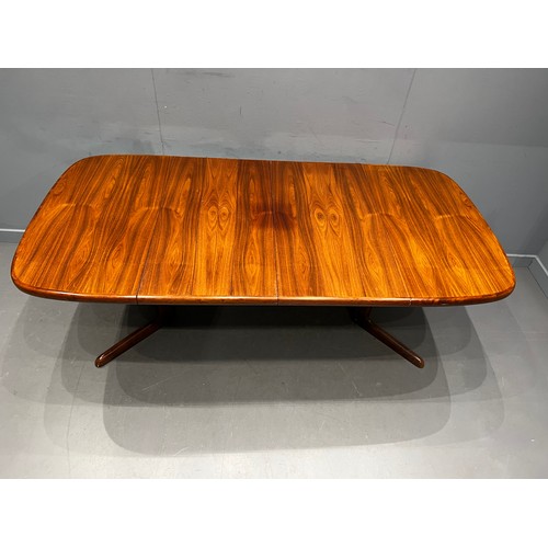 93 - Mid century dining table extending 2 leaves GORDON RUSSELL ?