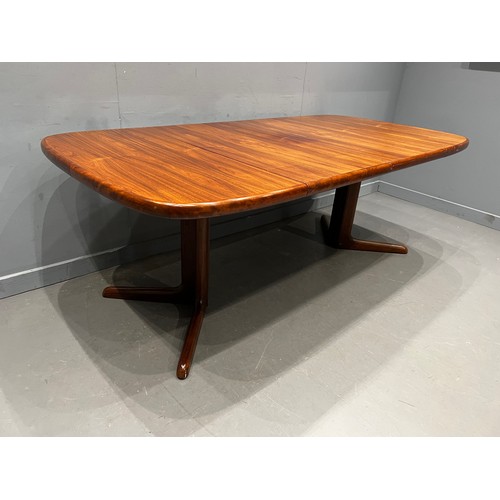 93 - Mid century dining table extending 2 leaves GORDON RUSSELL ?