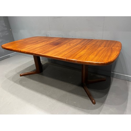 93 - Mid century dining table extending 2 leaves GORDON RUSSELL ?