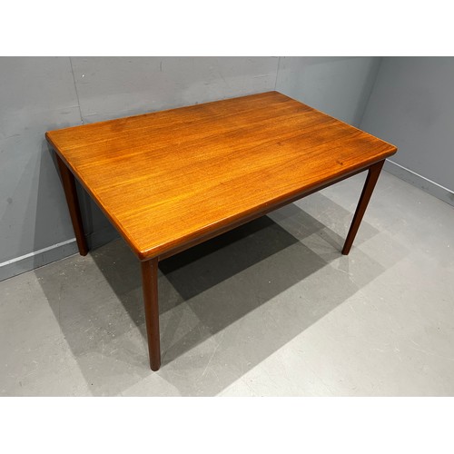 96 - Danish extending dining table by henning kjaernulf for mobelfabrik