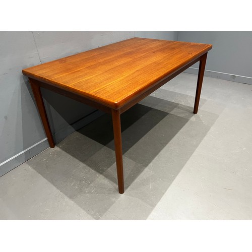 96 - Danish extending dining table by henning kjaernulf for mobelfabrik