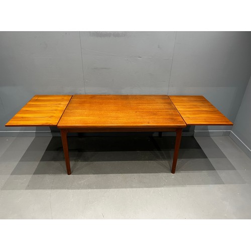 96 - Danish extending dining table by henning kjaernulf for mobelfabrik