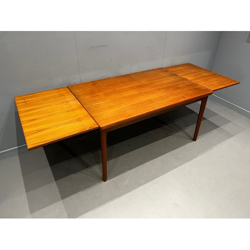 96 - Danish extending dining table by henning kjaernulf for mobelfabrik