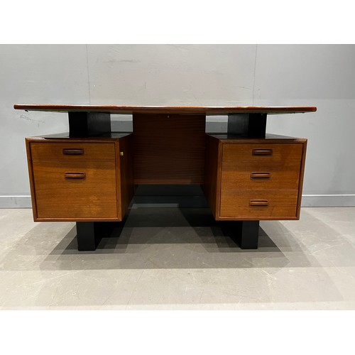 99 - Danish floating top desk
W 54