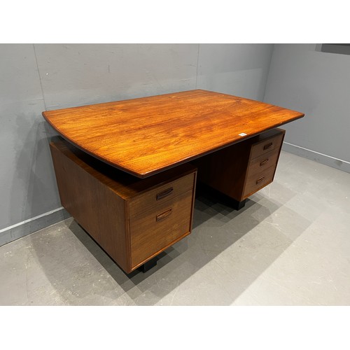 99 - Danish floating top desk
W 54