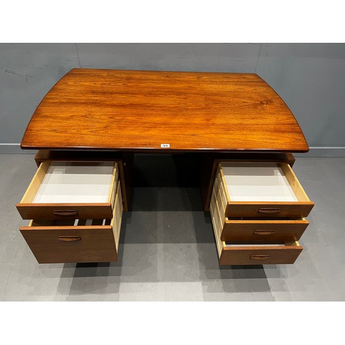 99 - Danish floating top desk
W 54