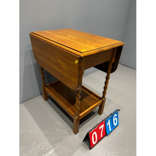 716 - Oak barley twist drop leaf side table