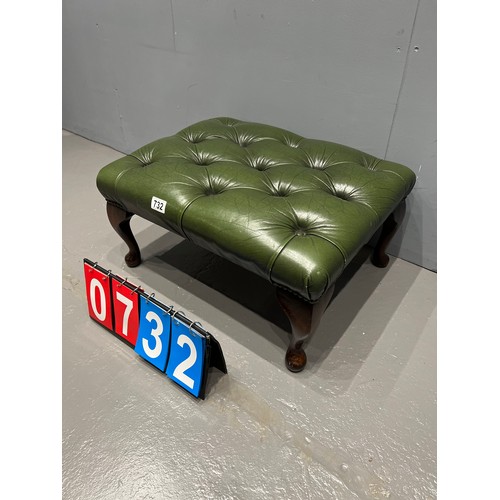 732 - Green leather chesterfield foot stool