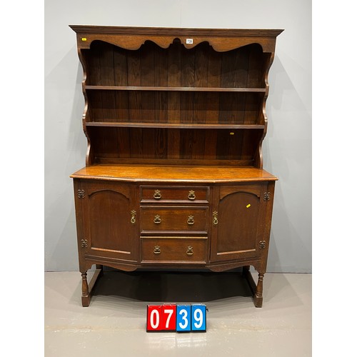 739 - 1920's oak dresser