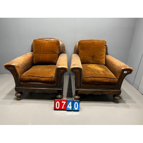 740 - Pair antique brown leather arm chairs A/F