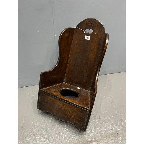 752 - 1800's Childs rocking chair