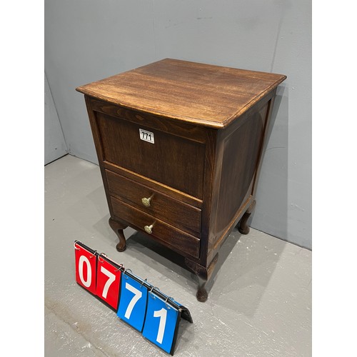 771 - Queen anne leg sewing box