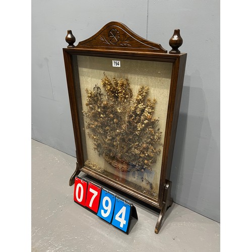 794 - Good quality fire screen