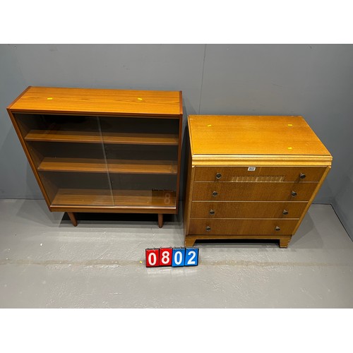 802 - Oak chest of drawers veneer a/f + teak bookcase