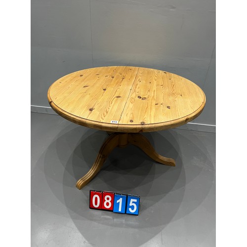 815 - Solid pine round dining table