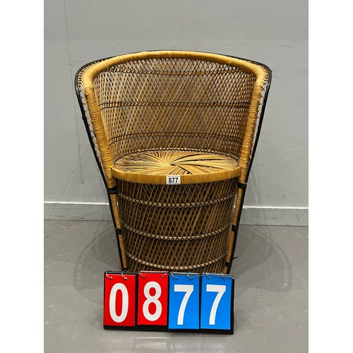 877 - Vintage wicker peacock style chair