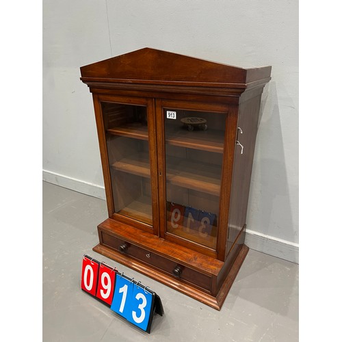 913 - Victorian mahogany table top/hanging display cabinet with drawer