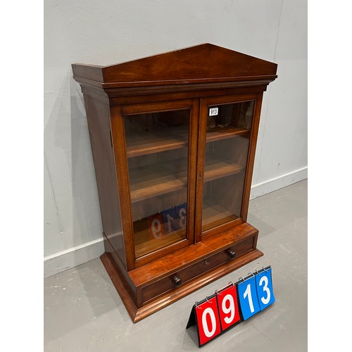 913 - Victorian mahogany table top/hanging display cabinet with drawer