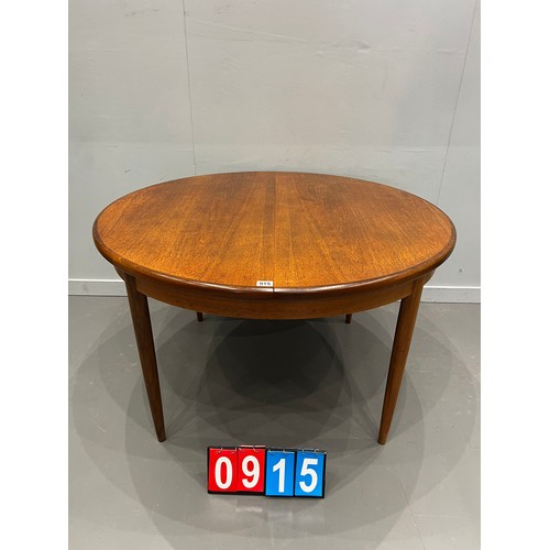 915 - G-plan fresco mid century round dining table