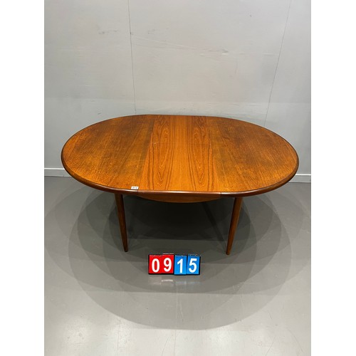 915 - G-plan fresco mid century round dining table