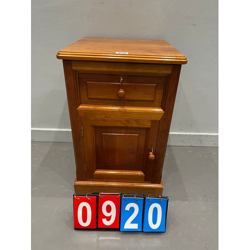 Lot 920       