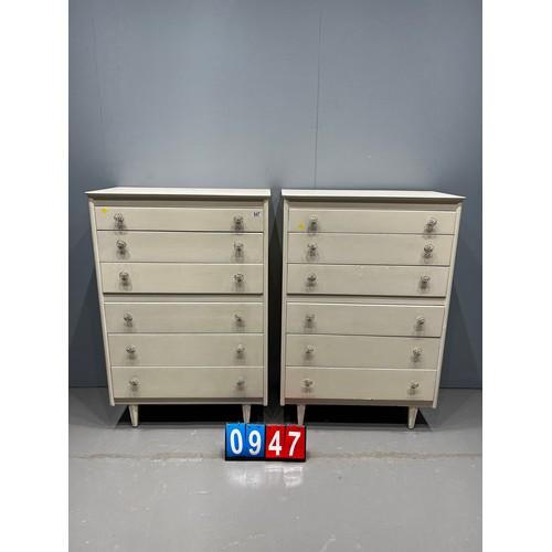 947 - Pair of painted shabby chique chest of drawers