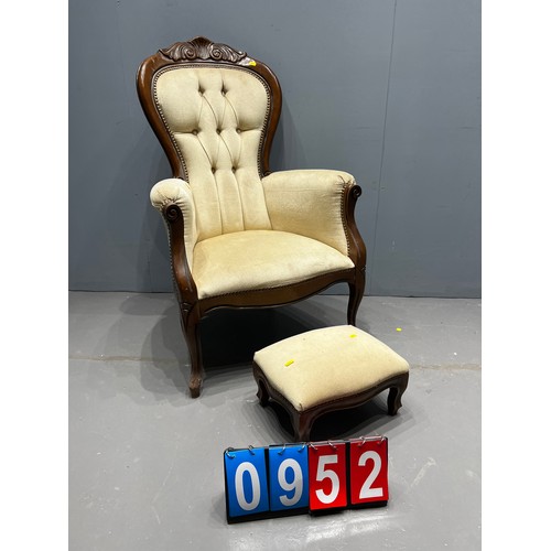 Lot 952       