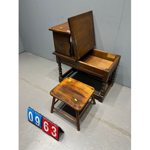 963 - Old charm style telephone seat + crafts style stool