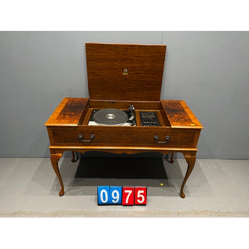 975 - Burr walnut vintage dynatron music system