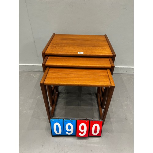 Lot 990       