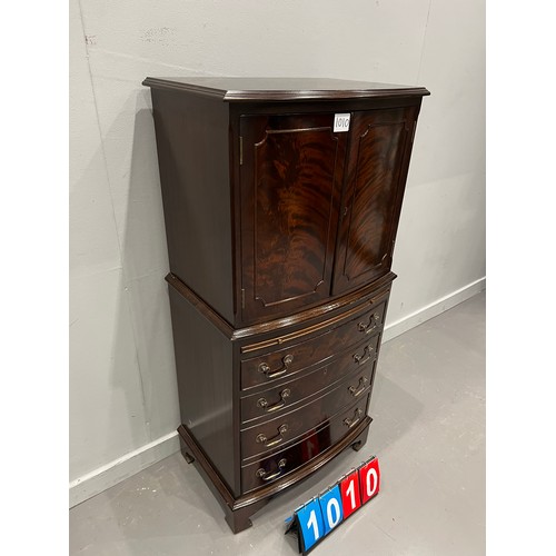 1010 - Regency design mahogany cocktail cabinet with brushing slide