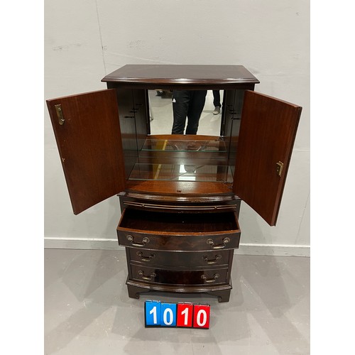 1010 - Regency design mahogany cocktail cabinet with brushing slide