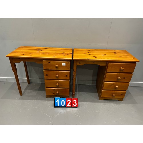 1023 - 2 Pine desks/dressing tables