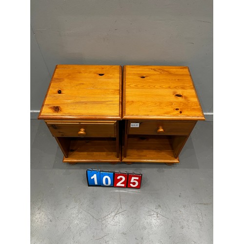 1025 - Pair of pine bedside tables