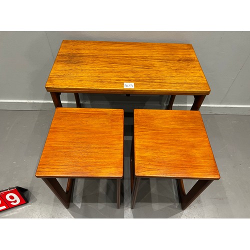 1029 - McIntosh mid century tri-form nest of tables with flip top