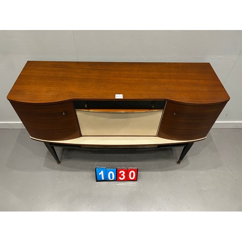 1030 - Stonehill mid century sideboard/cocktail cabinet