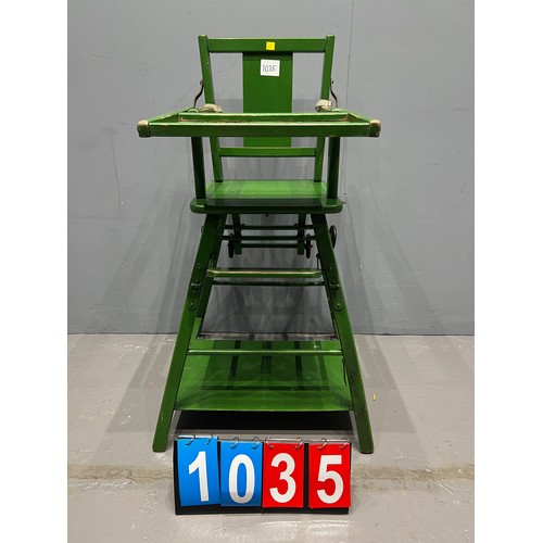 1035 - Vintage child's chair