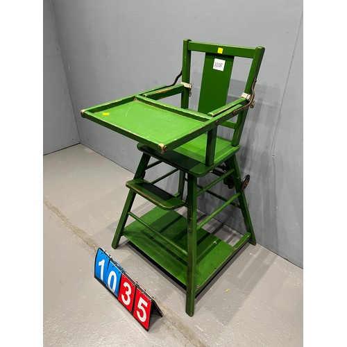 1035 - Vintage child's chair