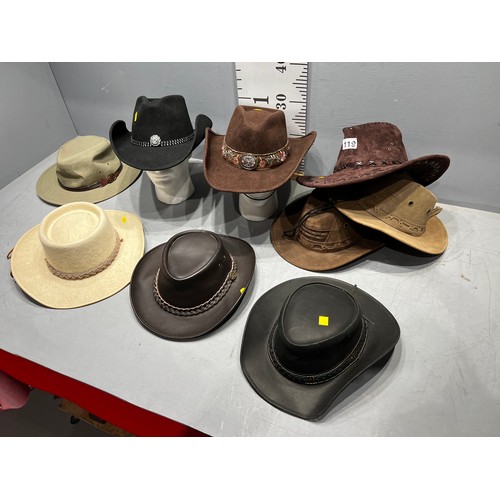 119 - Quantity cow boy hats