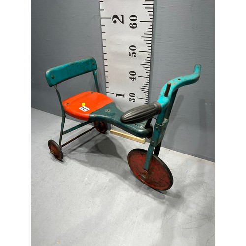 147 - Vintage triang child's tricycle