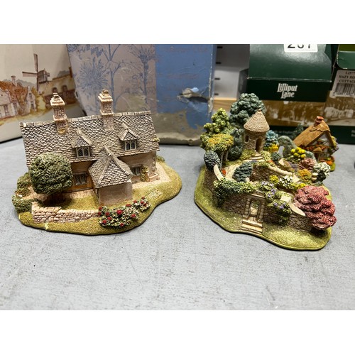 207 - Quantity boxed Lilliput lane cottages